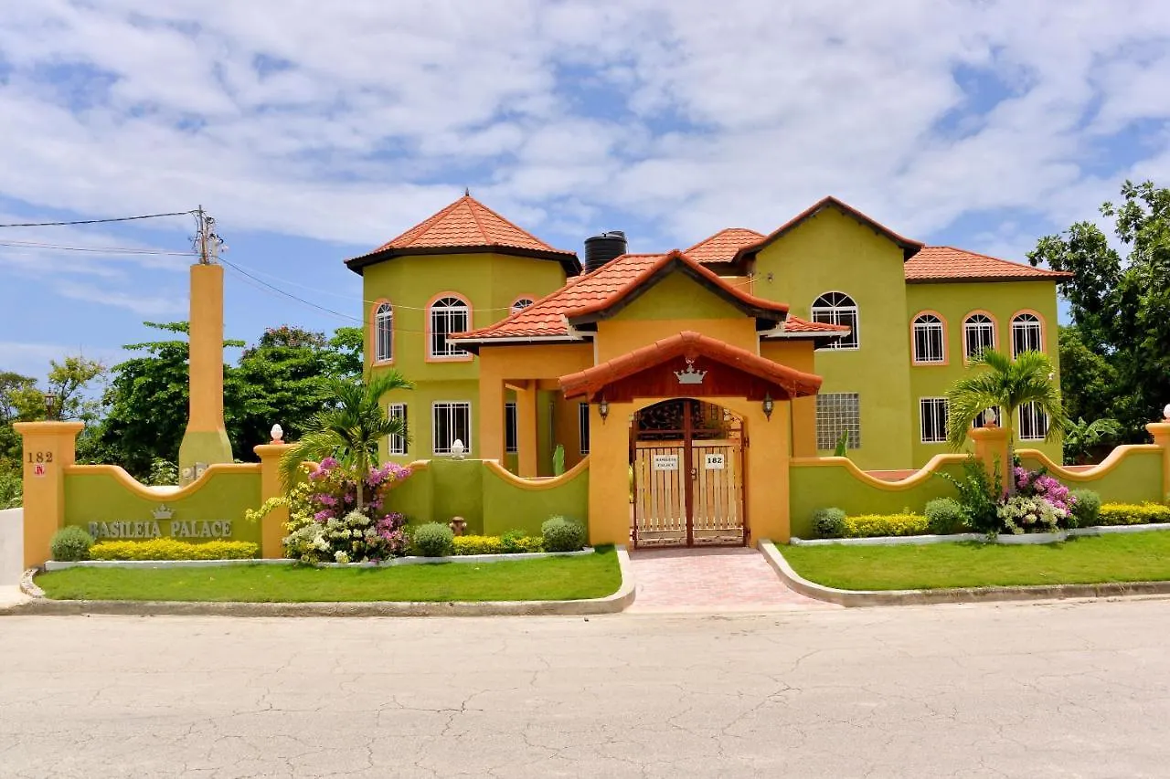 Oda ve Kahvaltı Basileia Palace Montego Bay