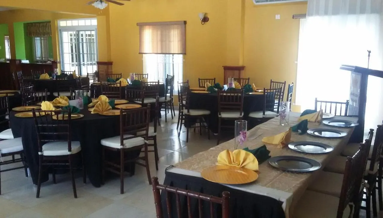 Basileia Palace Montego Bay Oda ve Kahvaltı