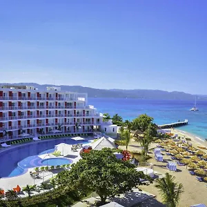 Курортный комплекс Grand Decameron Cornwall Beach, A Trademark
